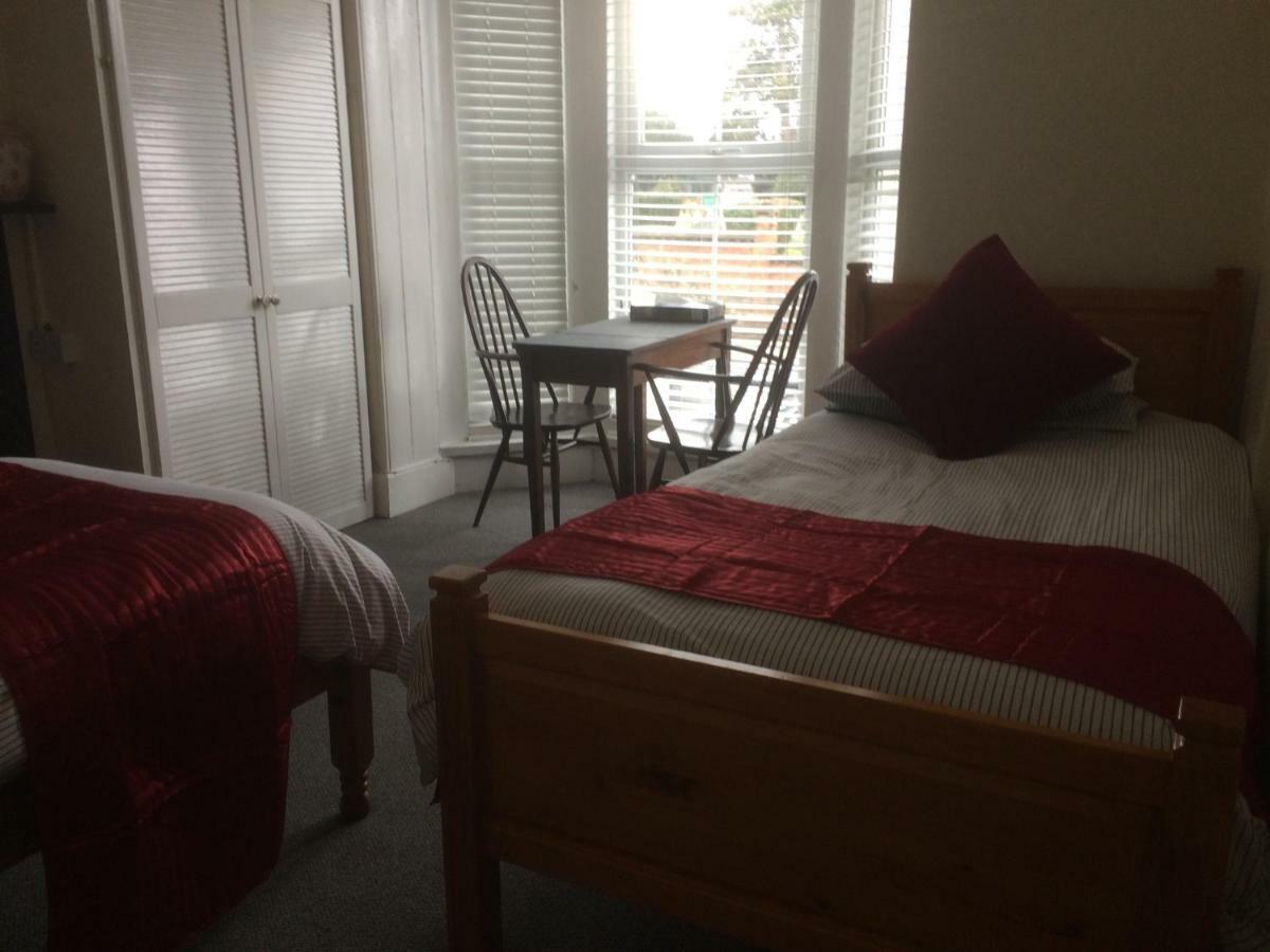 Bay Lodge Aylesbury  Eksteriør billede